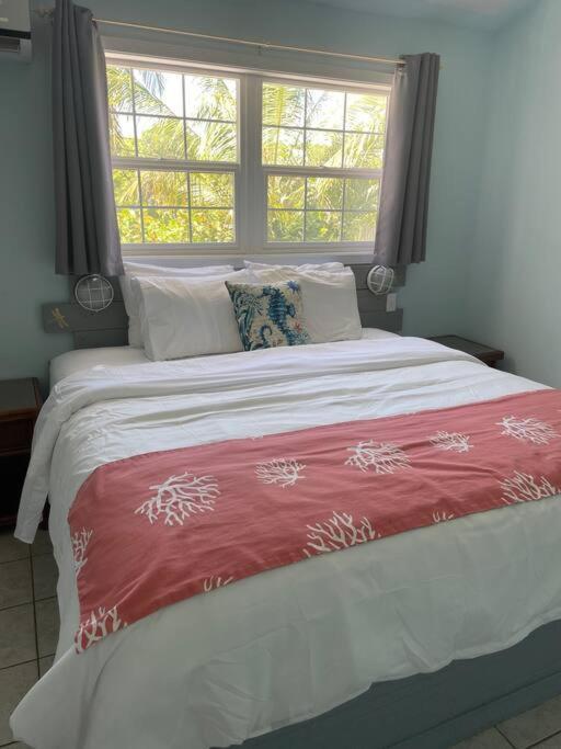 Beautiful Villa Just Steps Away From The Beach! George Town Bagian luar foto