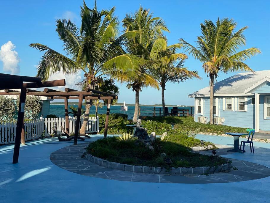 Beautiful Villa Just Steps Away From The Beach! George Town Bagian luar foto