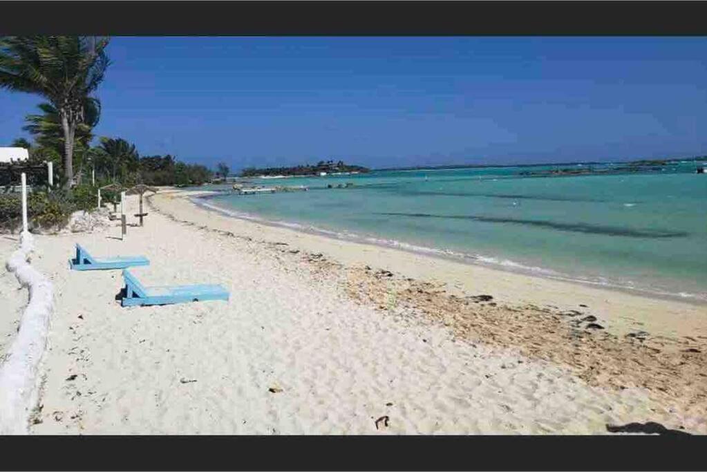 Beautiful Villa Just Steps Away From The Beach! George Town Bagian luar foto