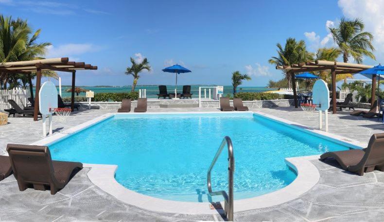 Beautiful Villa Just Steps Away From The Beach! George Town Bagian luar foto